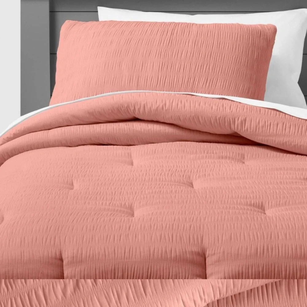 NWT Pillowfort Rosepink Seersucker comforter Bedding Set